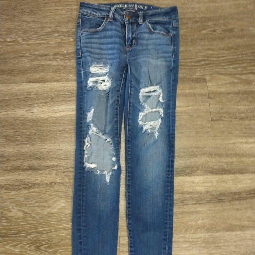American Eagle Women's Super Stretch X Ripped Jegging